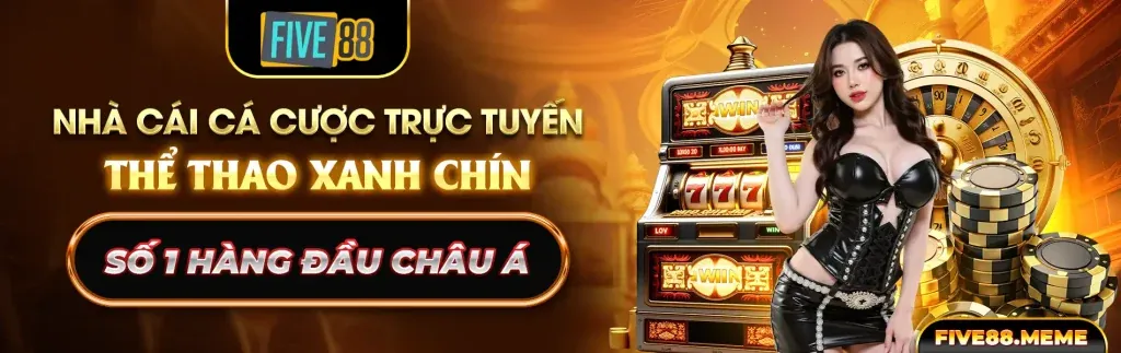 Sân cỏ bóng đá với các cầu thủ thi đấu, biểu tượng cho cá cược bóng đá thbbet
